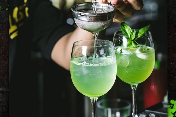 Photo for: A guide to the drinking culture in Mumbai